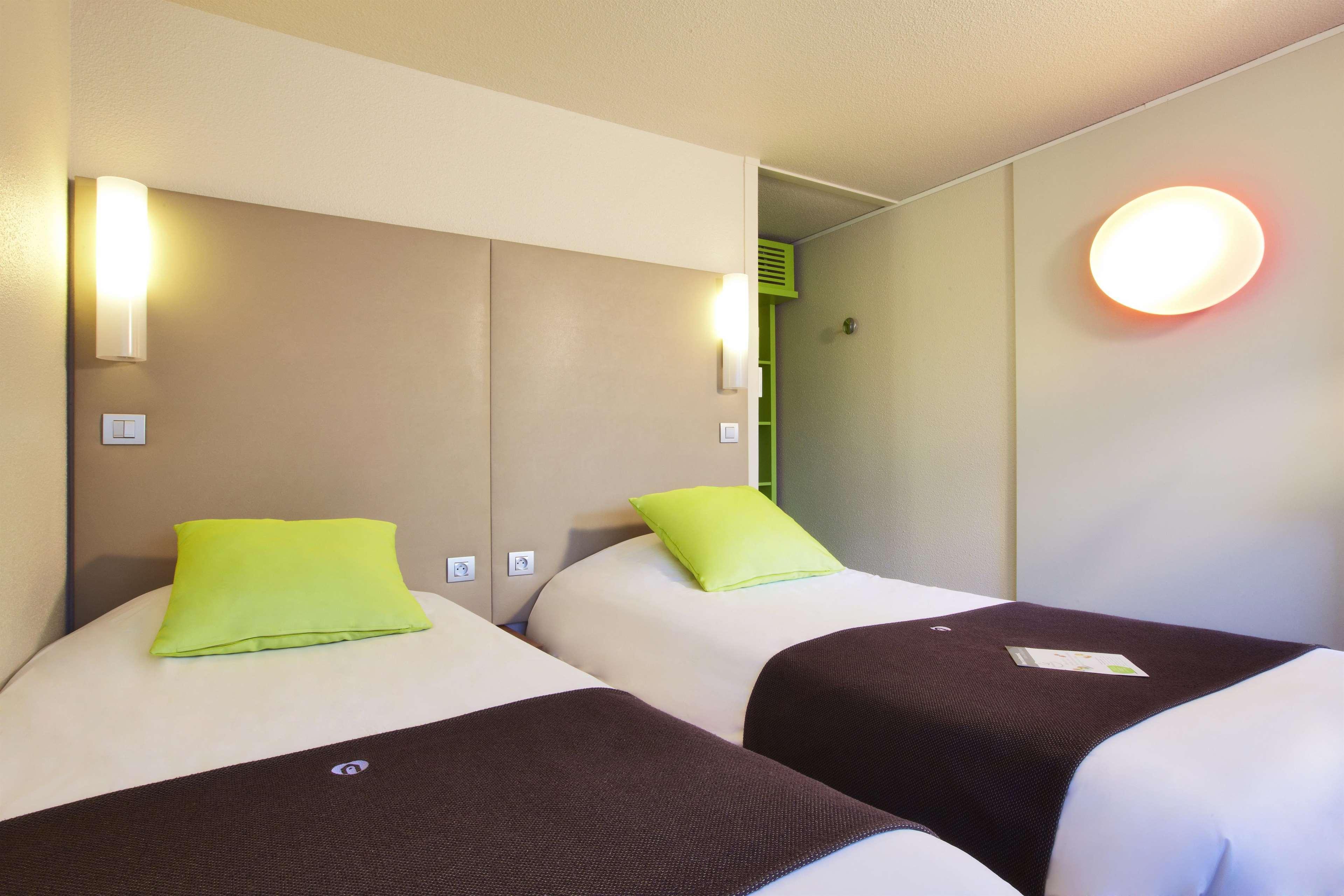 Campanile Vierzon Hotel Bagian luar foto